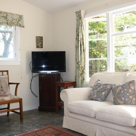 The Leafy Flat Lejlighed Havelock North Eksteriør billede